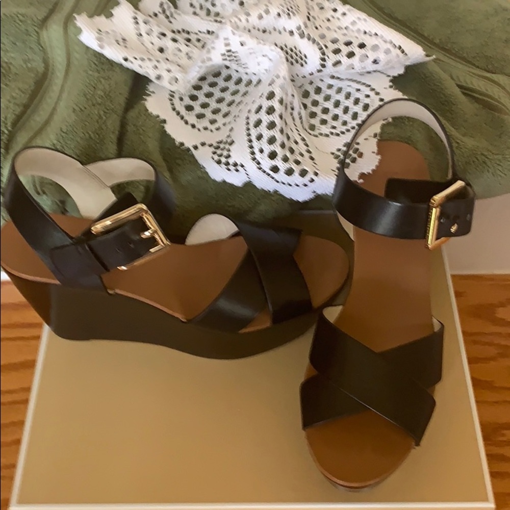 Wedge sandals